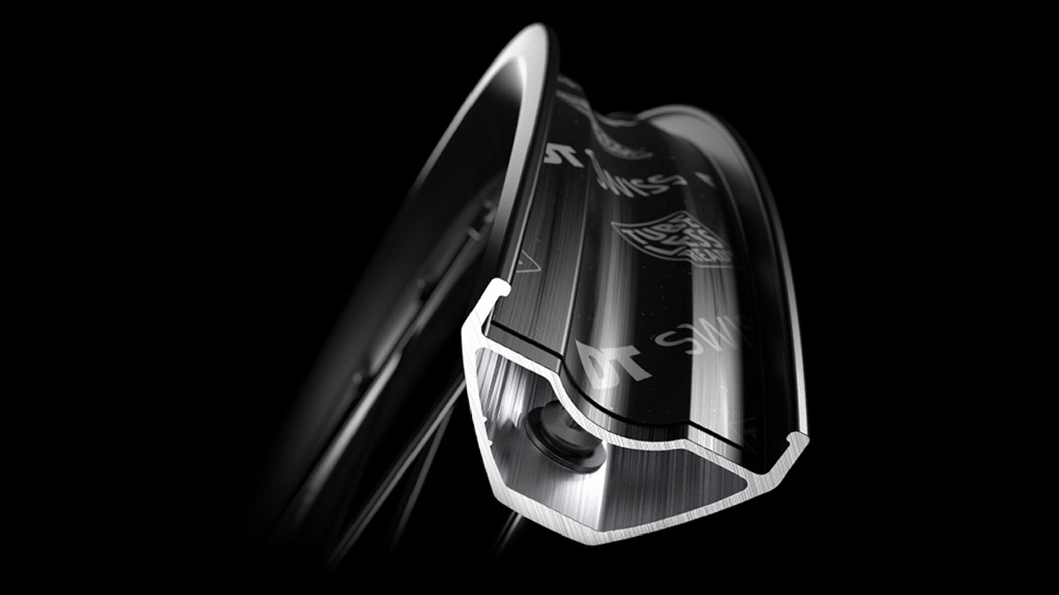 The New 1900 SPLINE| Freewheeling Moments | DT Swiss | DT Swiss