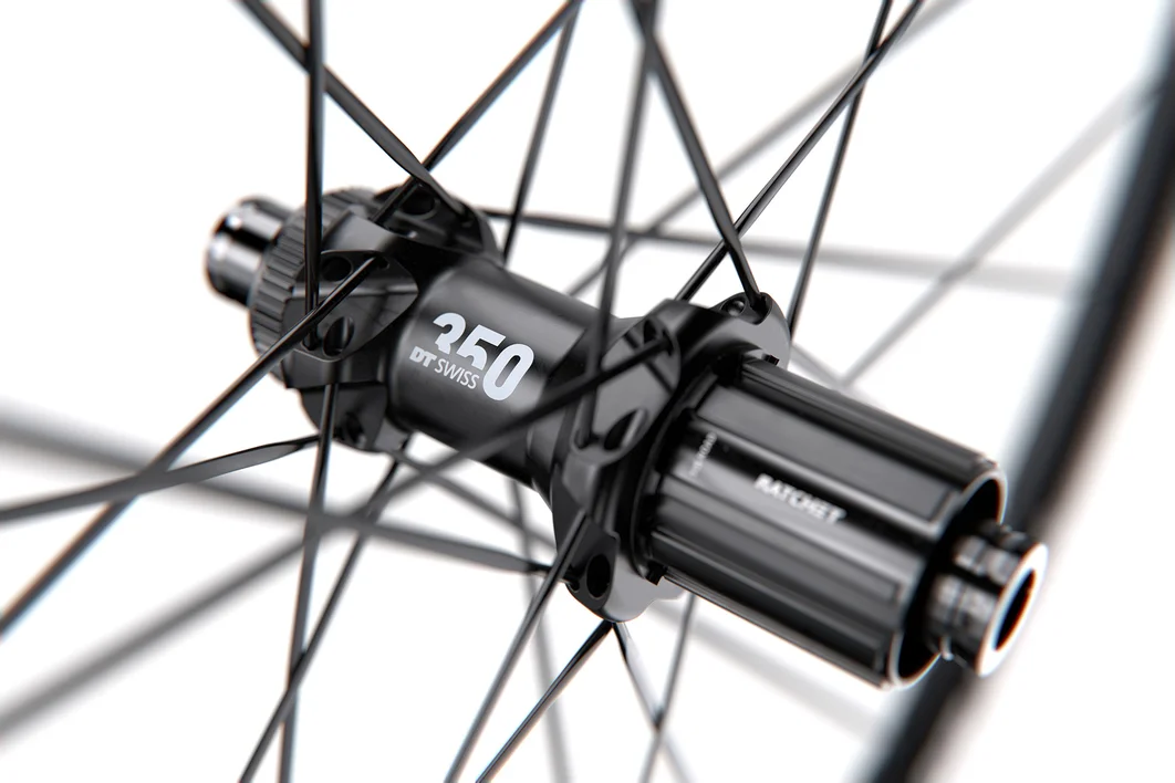 DT Swiss】PR 1600 SPLINE ®